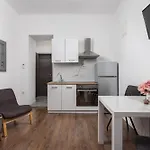 Love & Dream Apartment