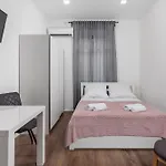 Apartment Love & Dream