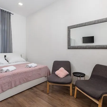 Love & Dream Apartment *